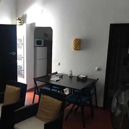 Apartamento T0 Pedras D'el Rei Tavira Habitación foto
