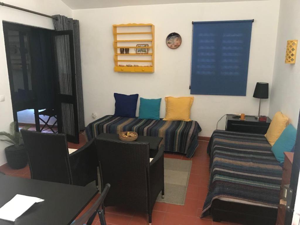 Apartamento T0 Pedras D'el Rei Tavira Habitación foto